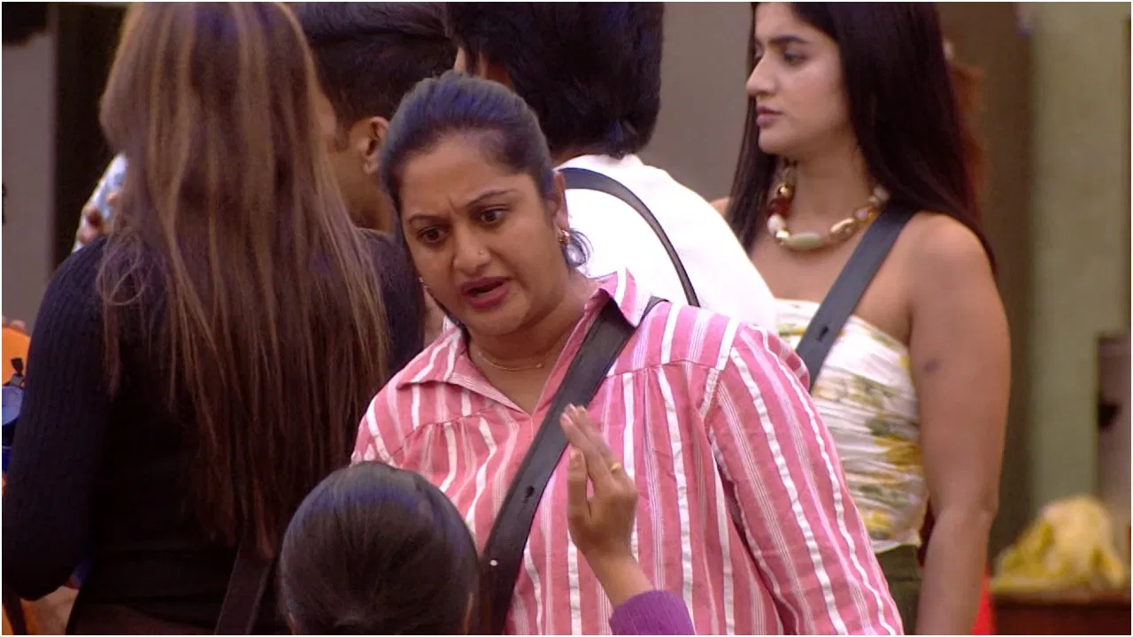 Biggboss Ashwini Controvercy: ದುರಹಂಕಾರ ಕಾರಿಕೊಂಡವಳಿಗೆ ಕಾನೂನು ಕಂಟಕ! 1 » cinishodha.com ashwini gowda 4 1