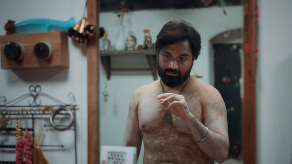 Bilichukki Hallihakki Movie: ಹಿರಿಯ ನಟ ರವಿ ಭಟ್ ಕಂಡಂತೆ ಬಿಳಿಚುಕ್ಕಿ ಹಳ್ಳಿಹಕ್ಕಿ! 2 » cinishodha.com bili chukki halli hakki 1760537995 1